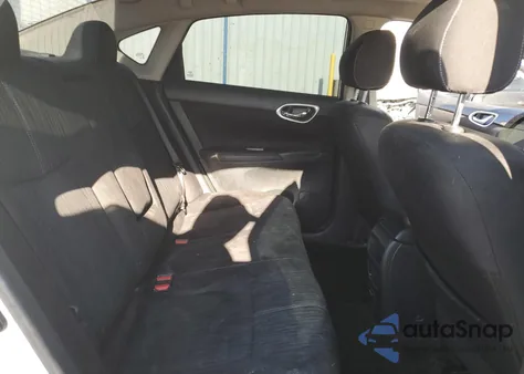 2017 Nissan Sentra S z USA, uszkodzony, nr VIN 3N1AB7APXHY357547